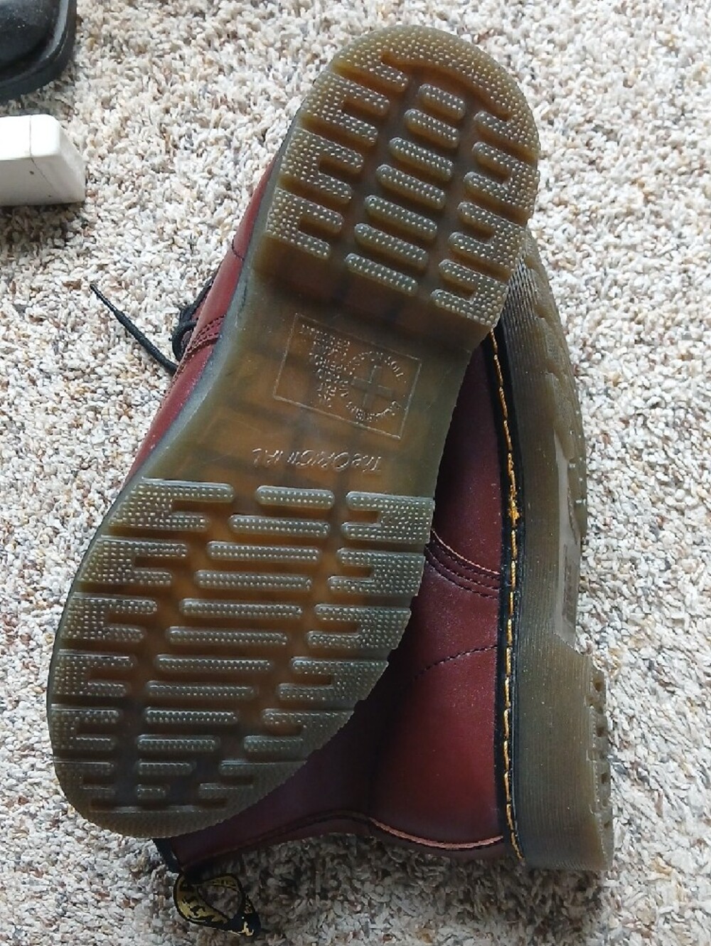 DR MARTENS CHERRY RED (PLEASE READ FULL DESCRIPTION) - Picture 9 of 12
